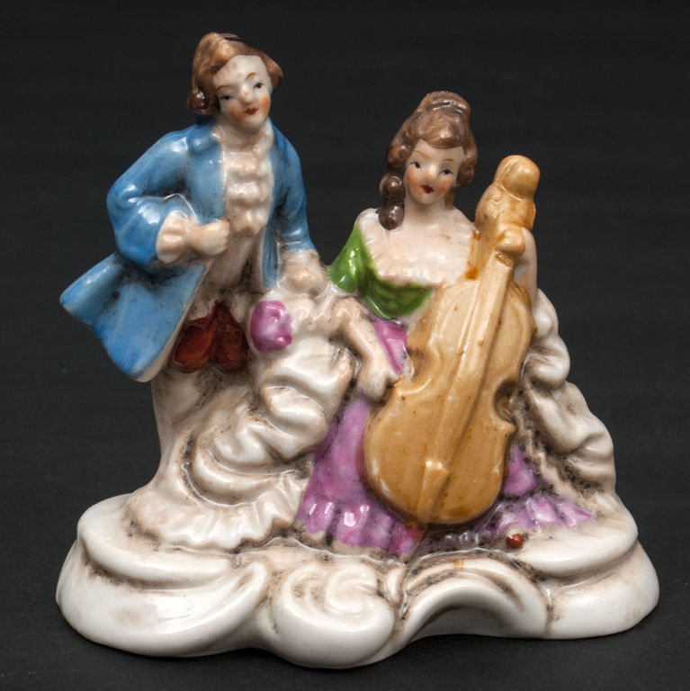 Porcelain figurine ''Musicians'