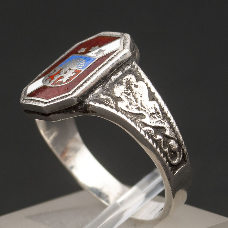 Серебряное кольцо с латышской гербом