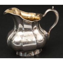 Guilded silver pot for cream
