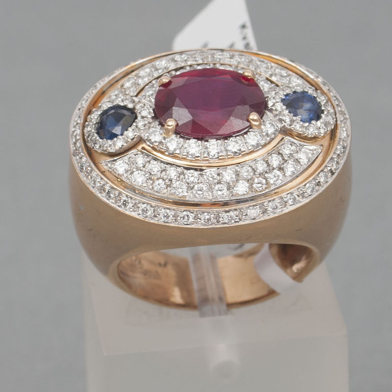 Gold ring with 118 diamonds,1 ruby and 2 sapphires