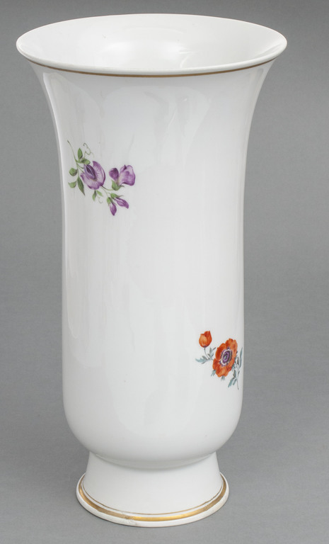 Фарфоровая ваза Цветы