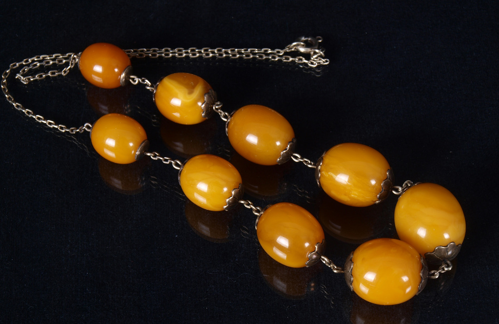Antique 100% Natural Egg Yolk Butterscotch Baltic amber bead necklace with silver