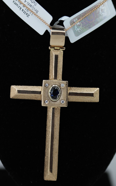 Золотой крест с бриллиантами и сапфирами