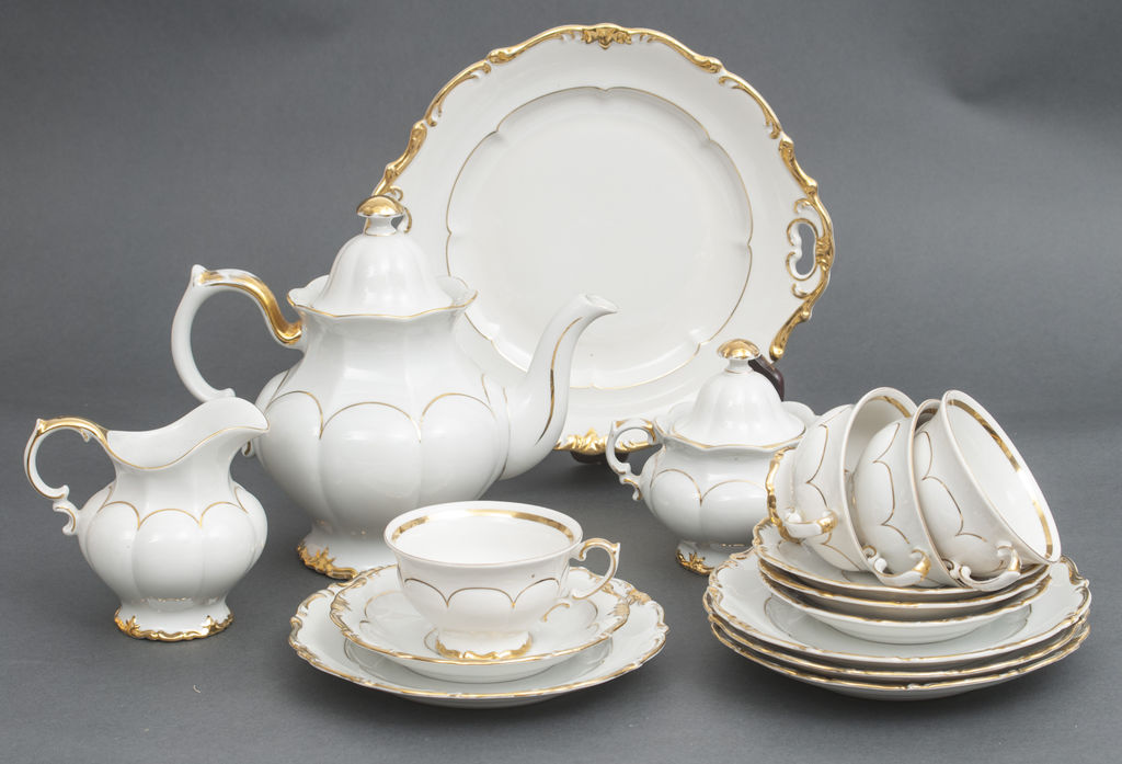 Porcelain cofee/tea set for 4 people
