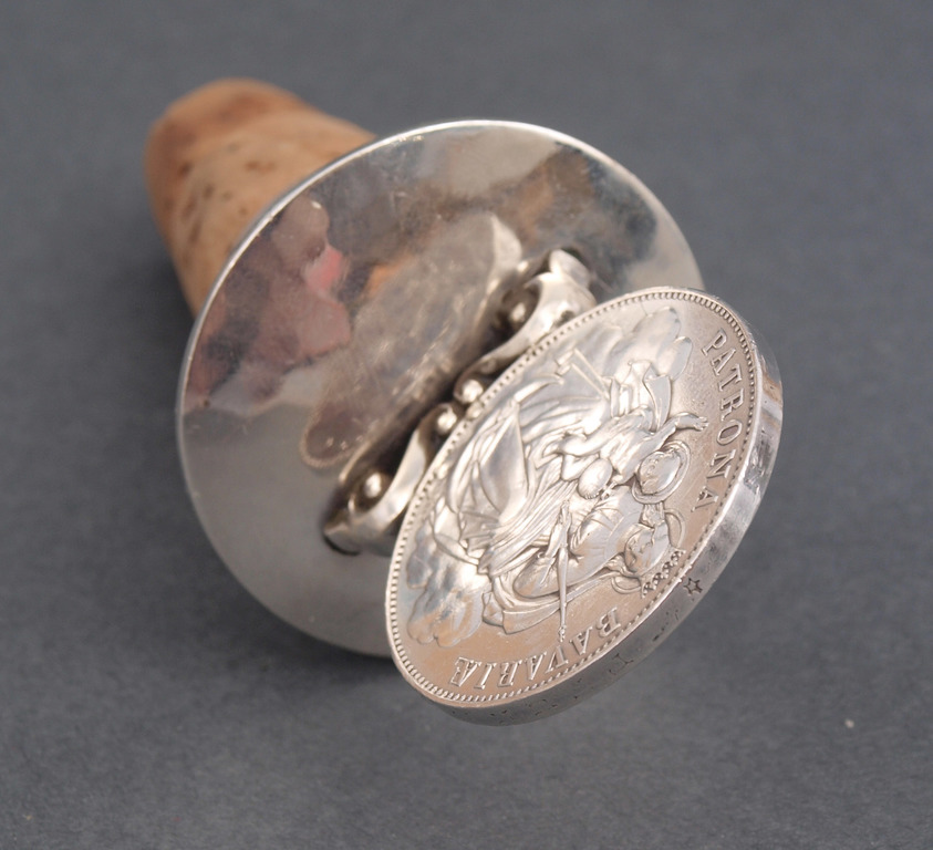 Silver bottle cork with silver coin Patrona Bavaria