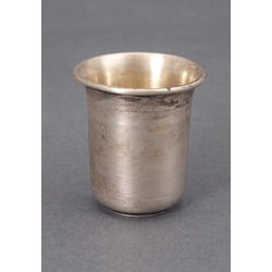 Позолоченный стакан из серебро