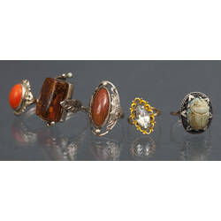 Set of rings with different stones (5 pcs.)