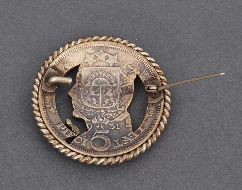 Silver pin-brooch made of five lats coin