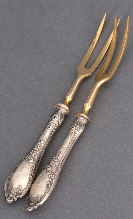 Silver forks (2 pcs.)
