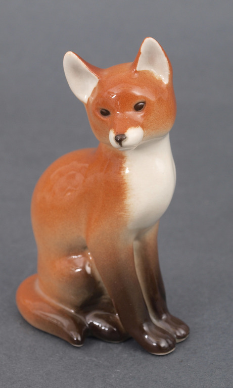Porcelain figure  „Fox”