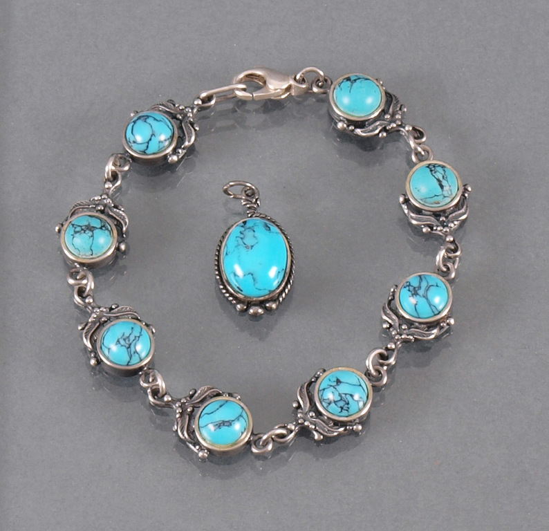 Silver bracelet and pendant