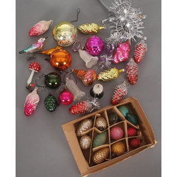 Decorations for Christmas tree (34 pcs.)