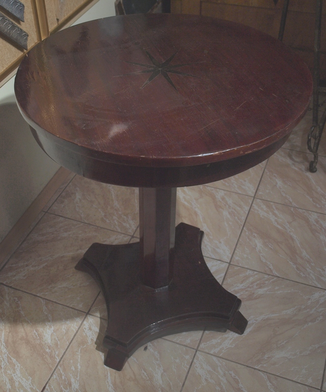 Biedermeier style mahogany table