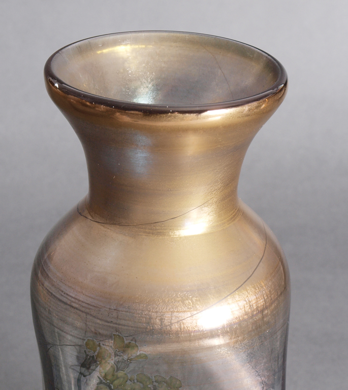 Glass vase 