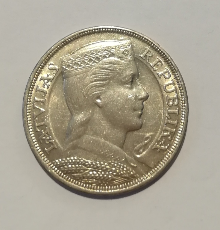 Серебряная монета Пять-латов - 1929