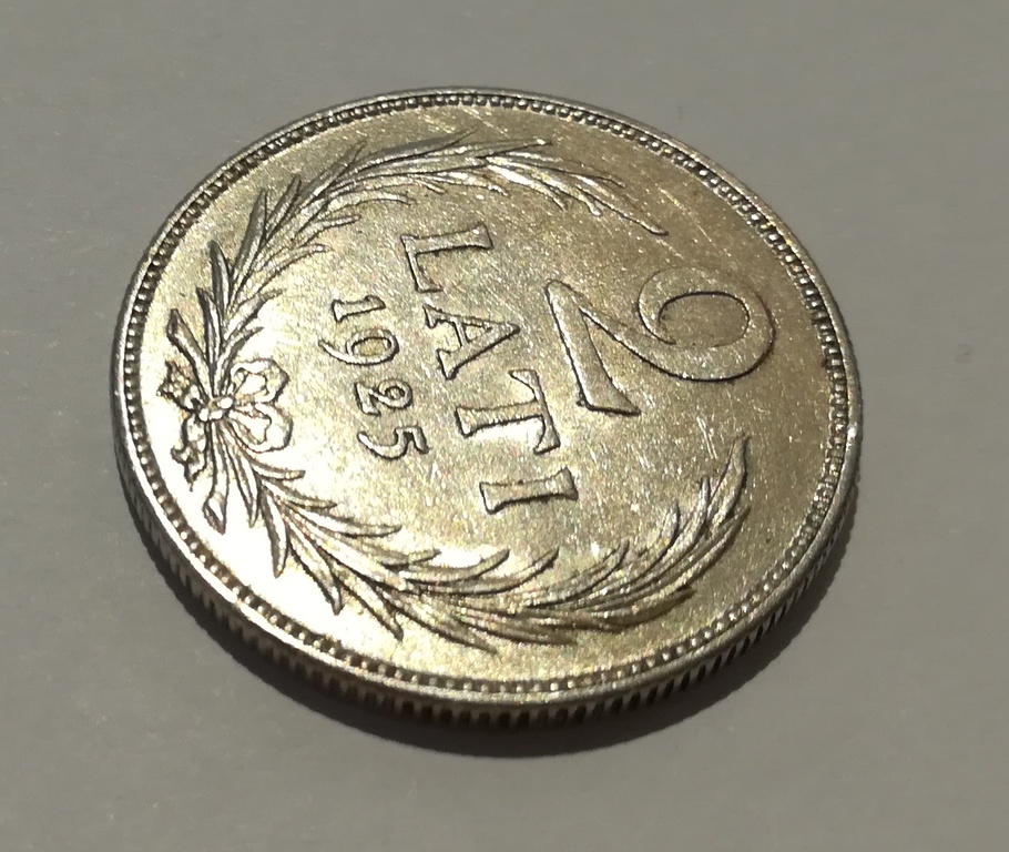 Silver two-lat coin - 1925