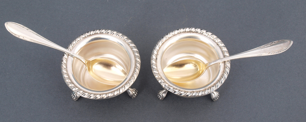 Set of silver spice dishes with spoon's (2pcs.)