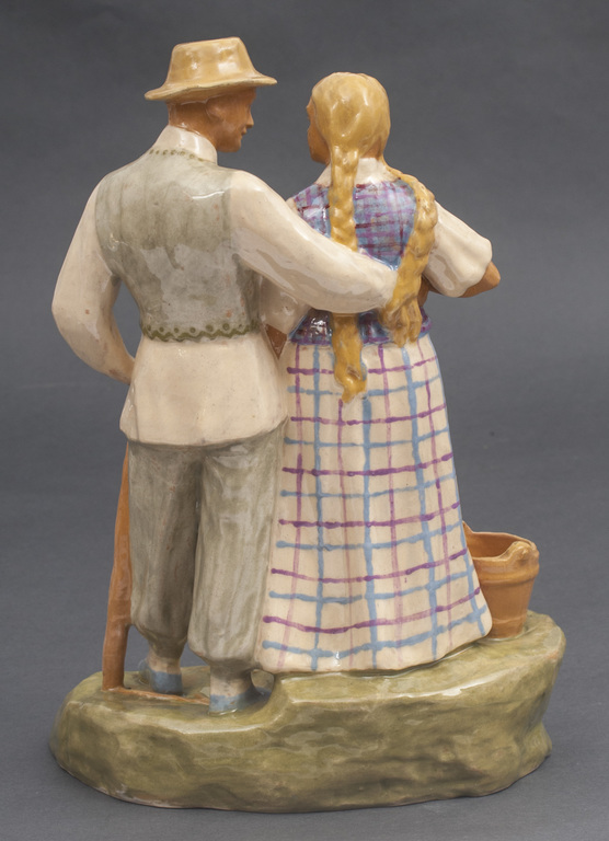 Ceramic figurine