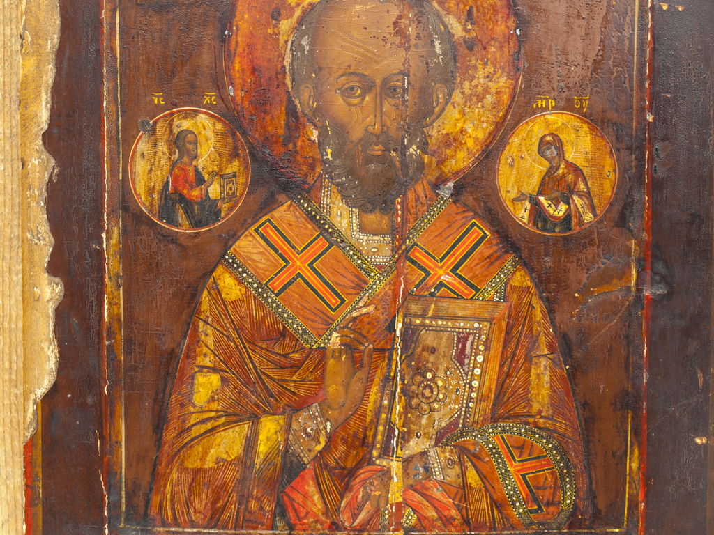 Wooden icon 