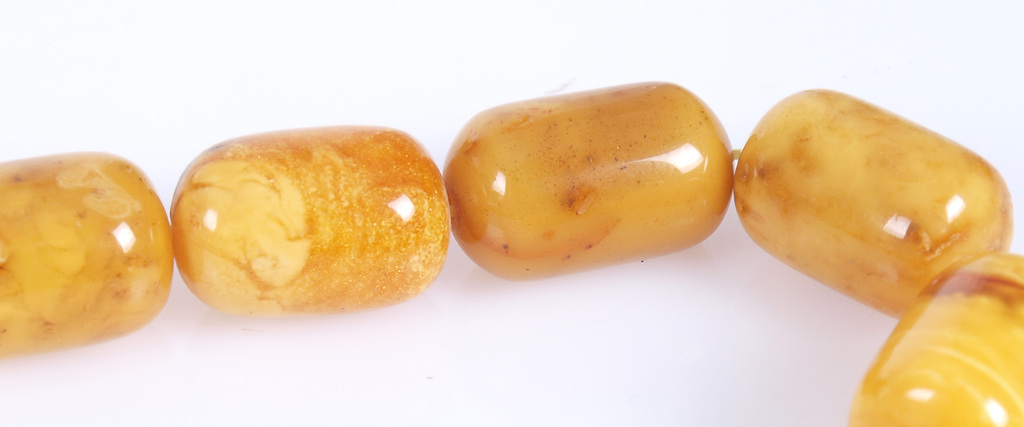 Antique Natural Egg Yolk Butterscotch Baltic amber necklace, 39.18 grams