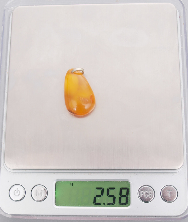 100% Antique Beautiful Natural Baltic egg yolk butterscotch amber pendant, 2.58 grams