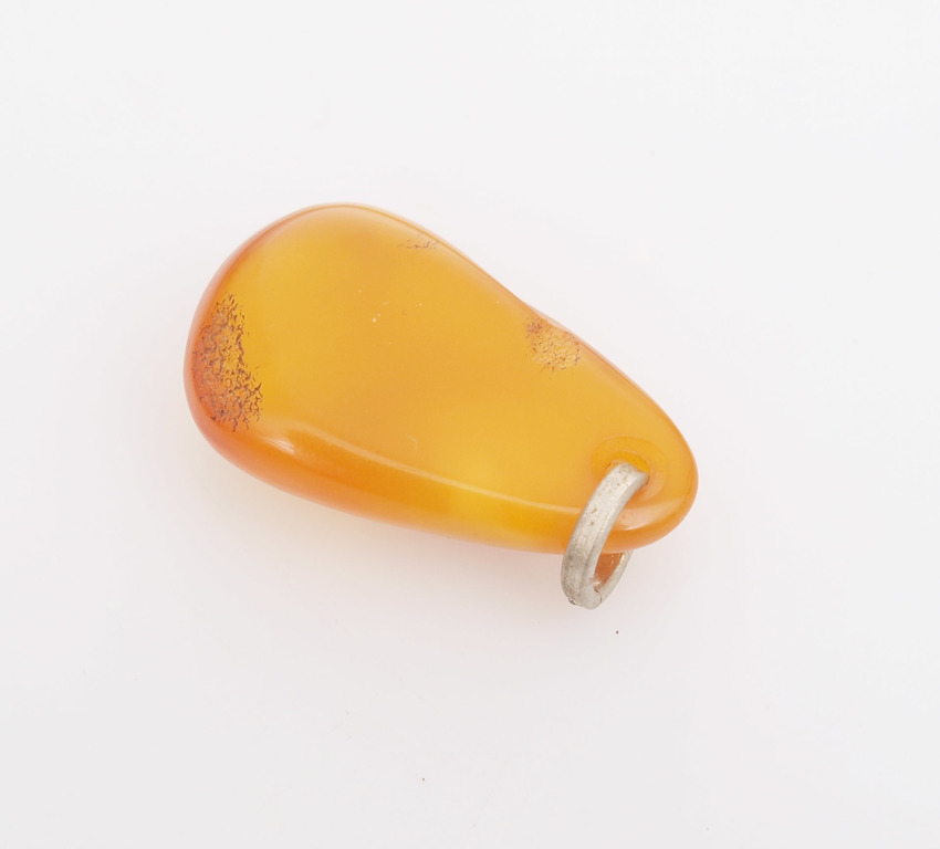 100% Antique Beautiful Natural Baltic egg yolk butterscotch amber pendant, 2.58 grams