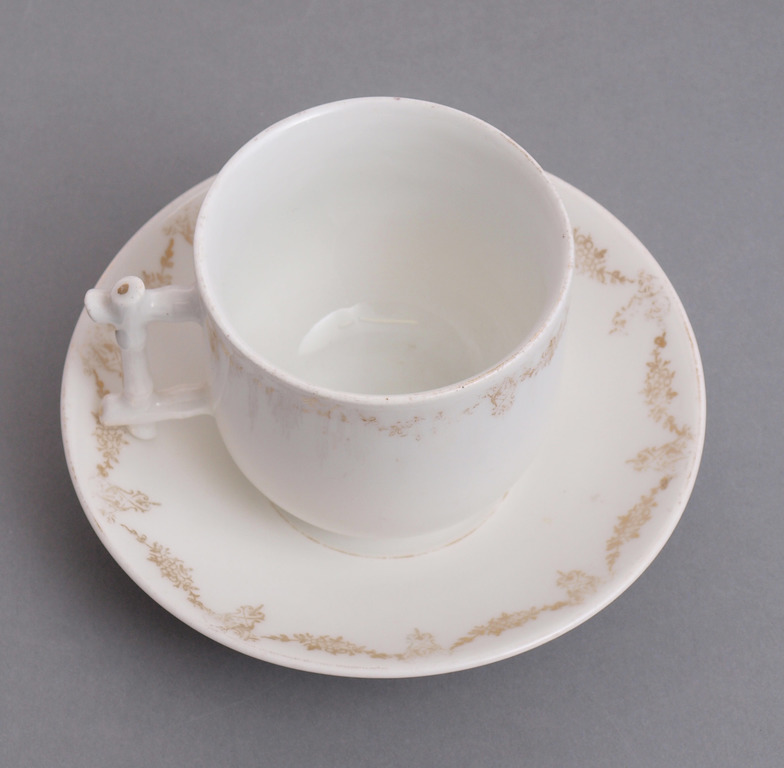Couple of porcelain cup with saucer