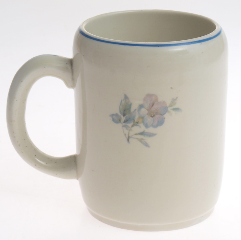 Porcelain mug-cup with flowers