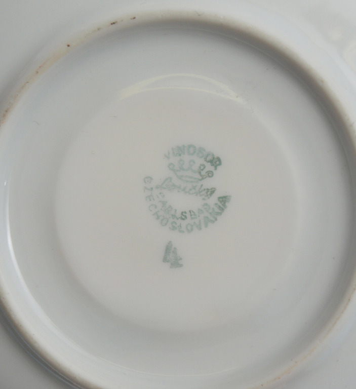 Фарфоровые чашки с тарелками (5 шт.)