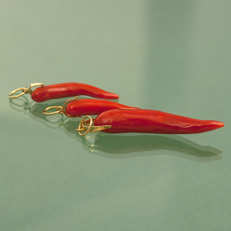 Pendant with coral (3 pcs.)