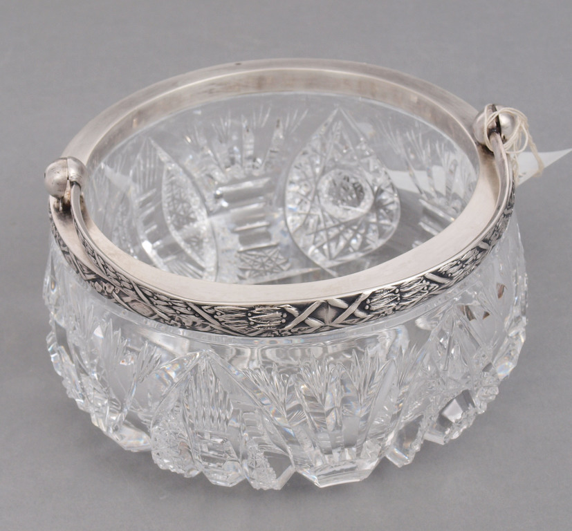 Кристаллическая миска с серебряной отделкой