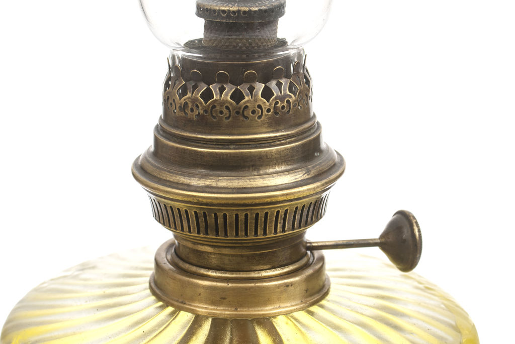 Kerosene lamp (in very good condition, ready for use)
