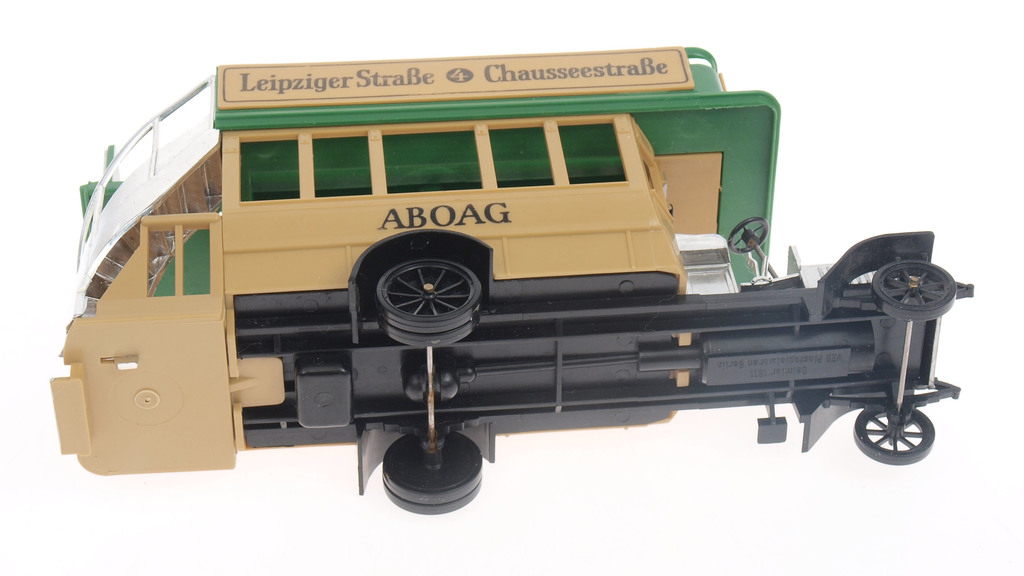Bus model 