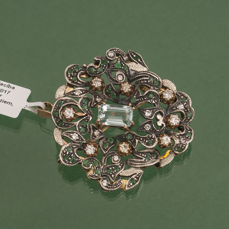 Pendant/brooch with aquamarine, diamonds and emeralds