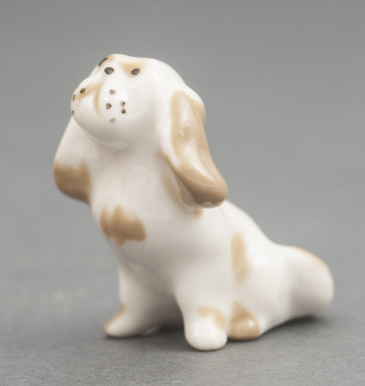 Porcelain figurine “The dog”