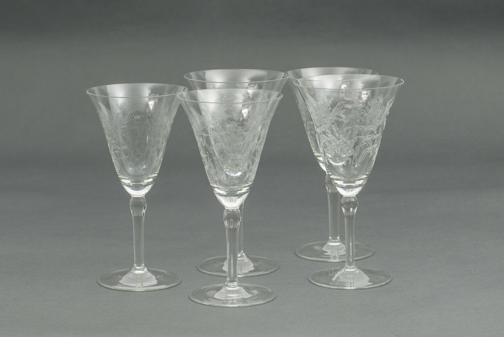 Стеклянные стакани  (5 шт.)