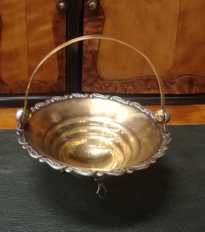 Guilded silver utensil for sweets