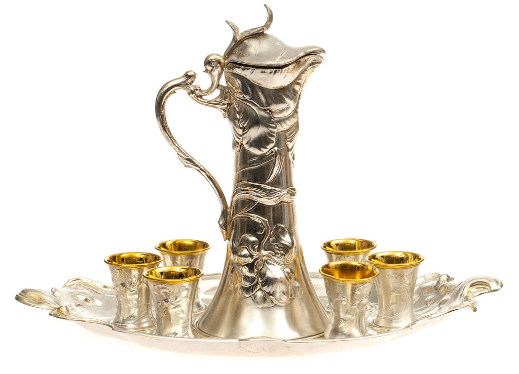 Art Nouveau set for liqueur - decanter, 6 cups and tray
