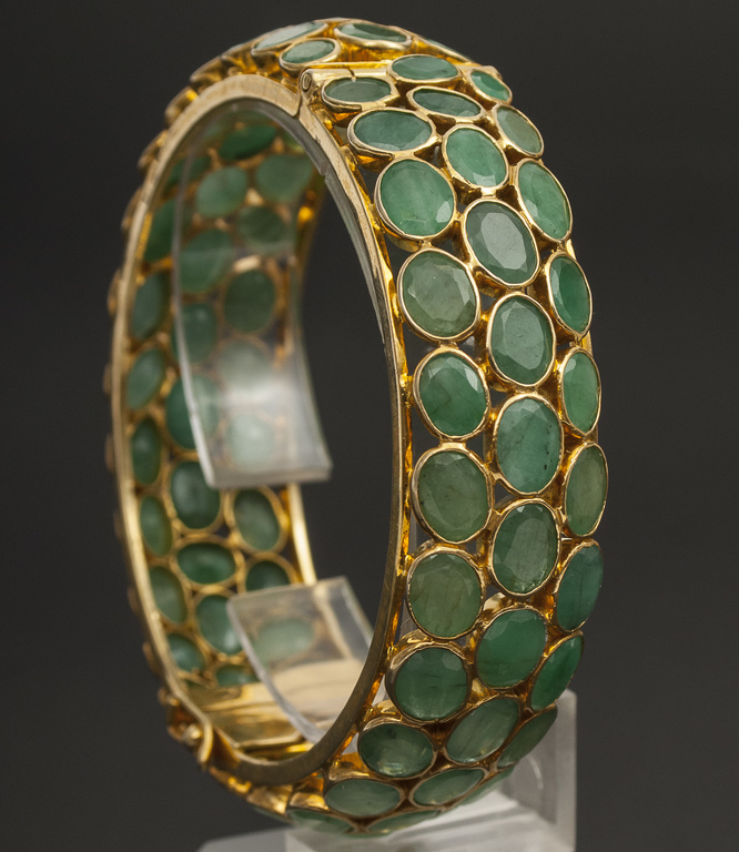 Gold plated silver bracelet with emeralds