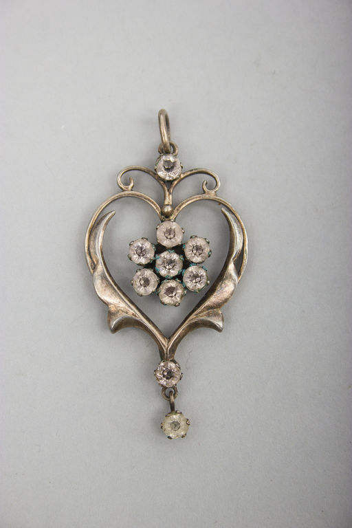 Silver heart shape pendant