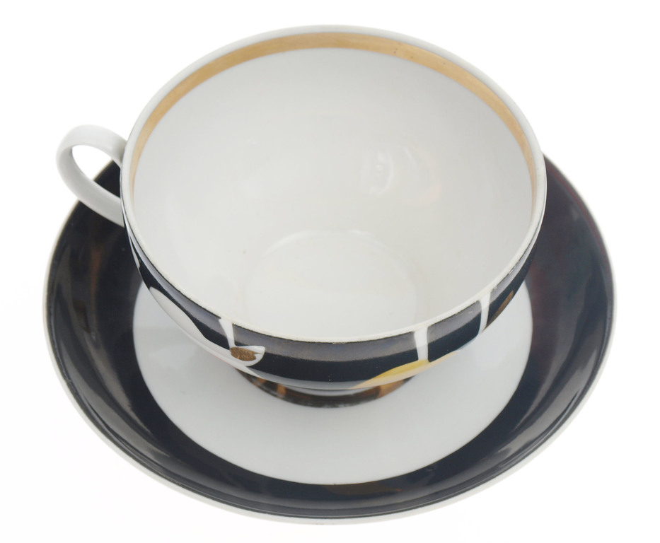 Porcelain cup withsaucer