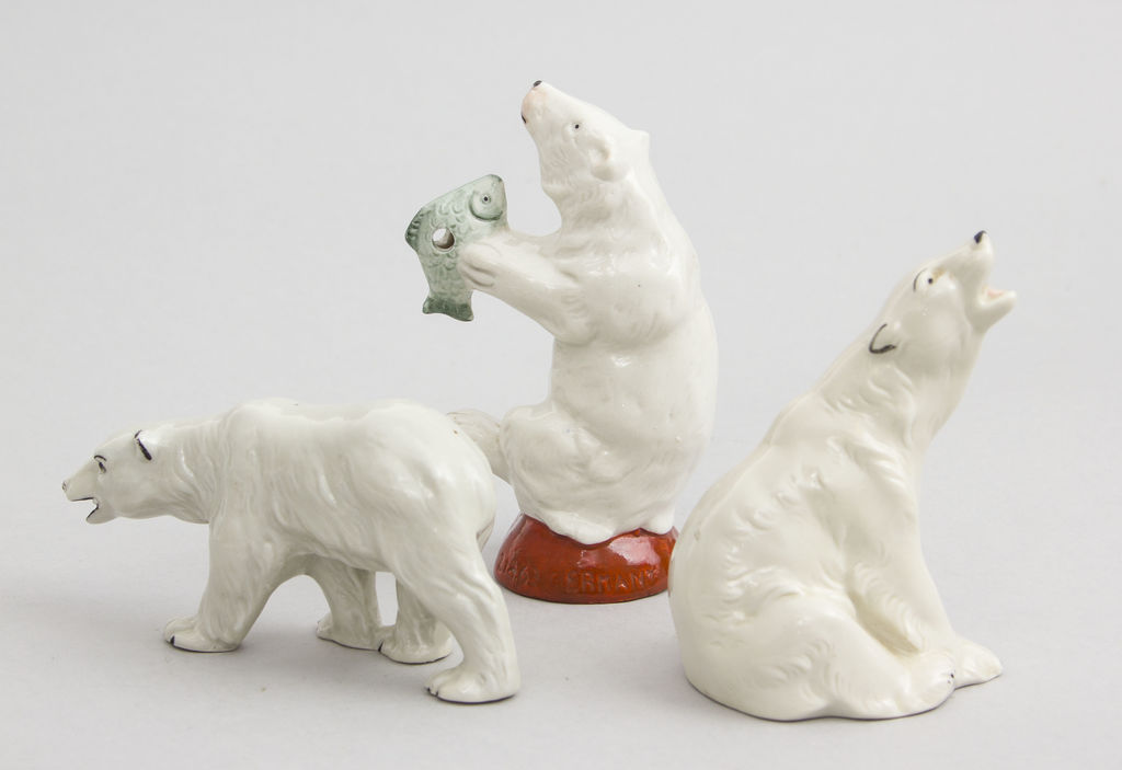 3 Porcelain Figures 