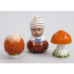 Porcelain salt and pepper shakers (3 pcs - Strawberry, fungus and boy)