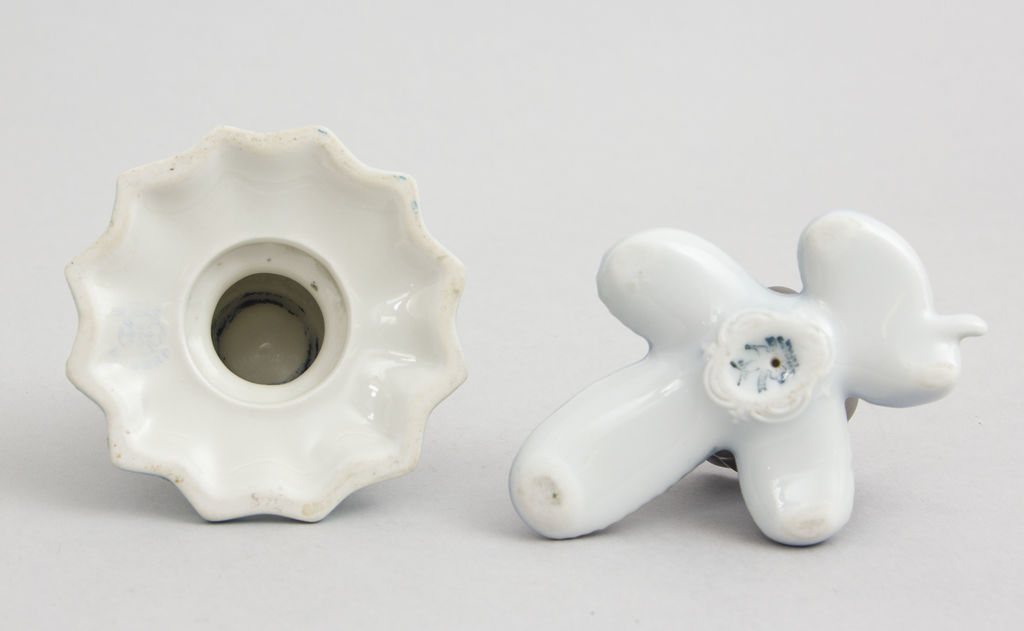 Porcelain candlesticks (2 pcs.)