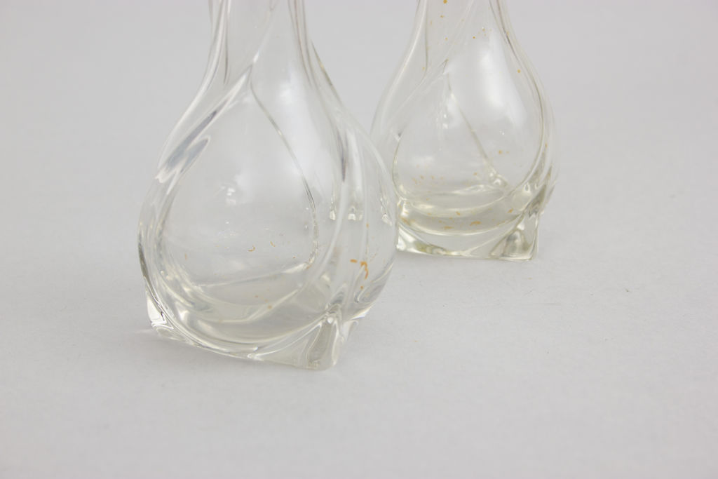Jūgendstila stikla vāzītes ar sudraba apdari (2 gab.)