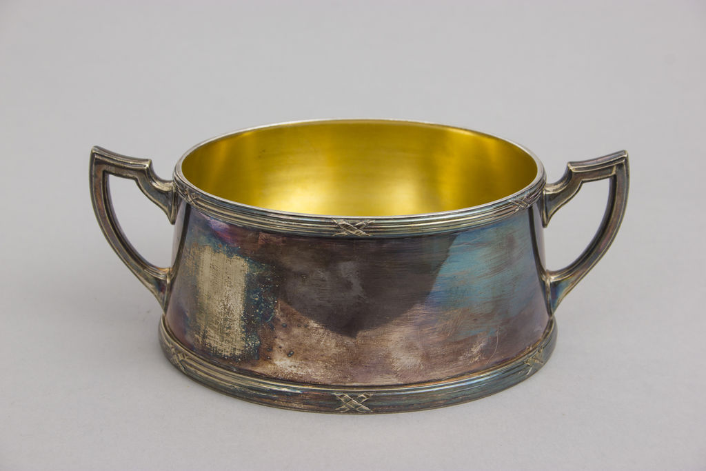 Silver utensil with guilding