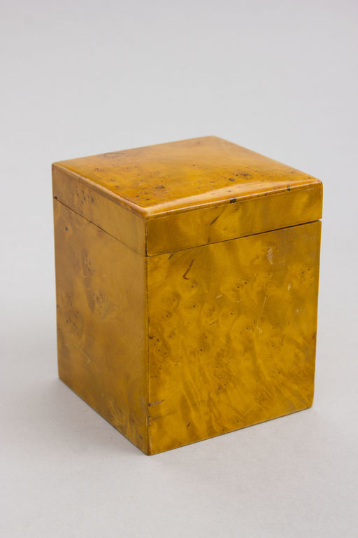 Karelian birch box