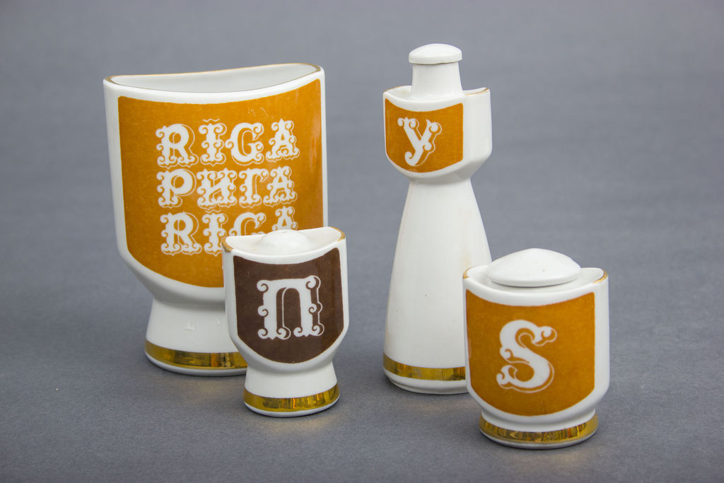 Porcelain Set (4 items)