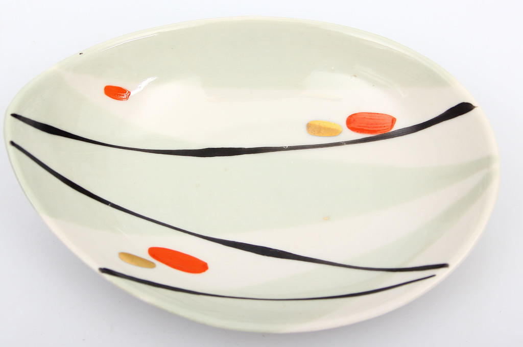 Porcelain dessert set - 1 big utensil, 9 small plates