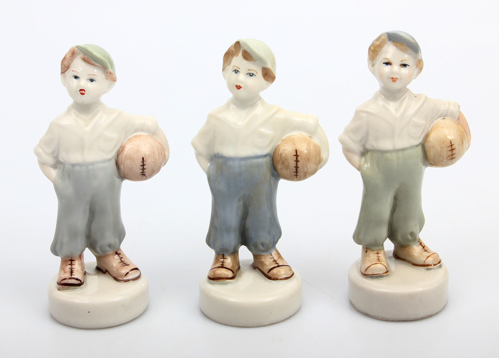 Porcelain figurine's 3 pcs. 